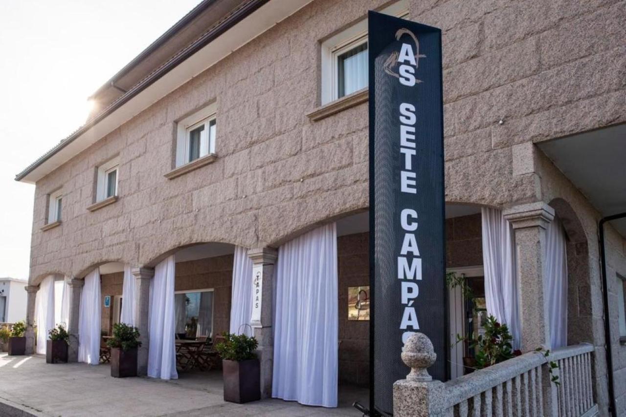Hotel As Sete Campás Meaño Esterno foto